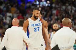 开云体育平台APP-独行侠鏖战尼克斯，戈贝尔惊艳四座的简单介绍