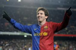 开云足球直播-霓虹赛道，少年执棋，佩德里之夜，如何以唯一胜负手改写F1街道赛法则