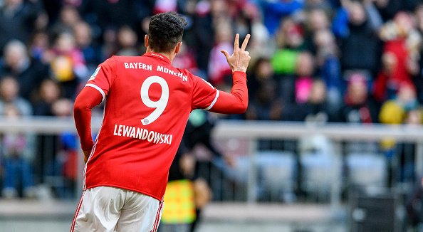 里昂险胜丹麦，罗本完成帽子戏法