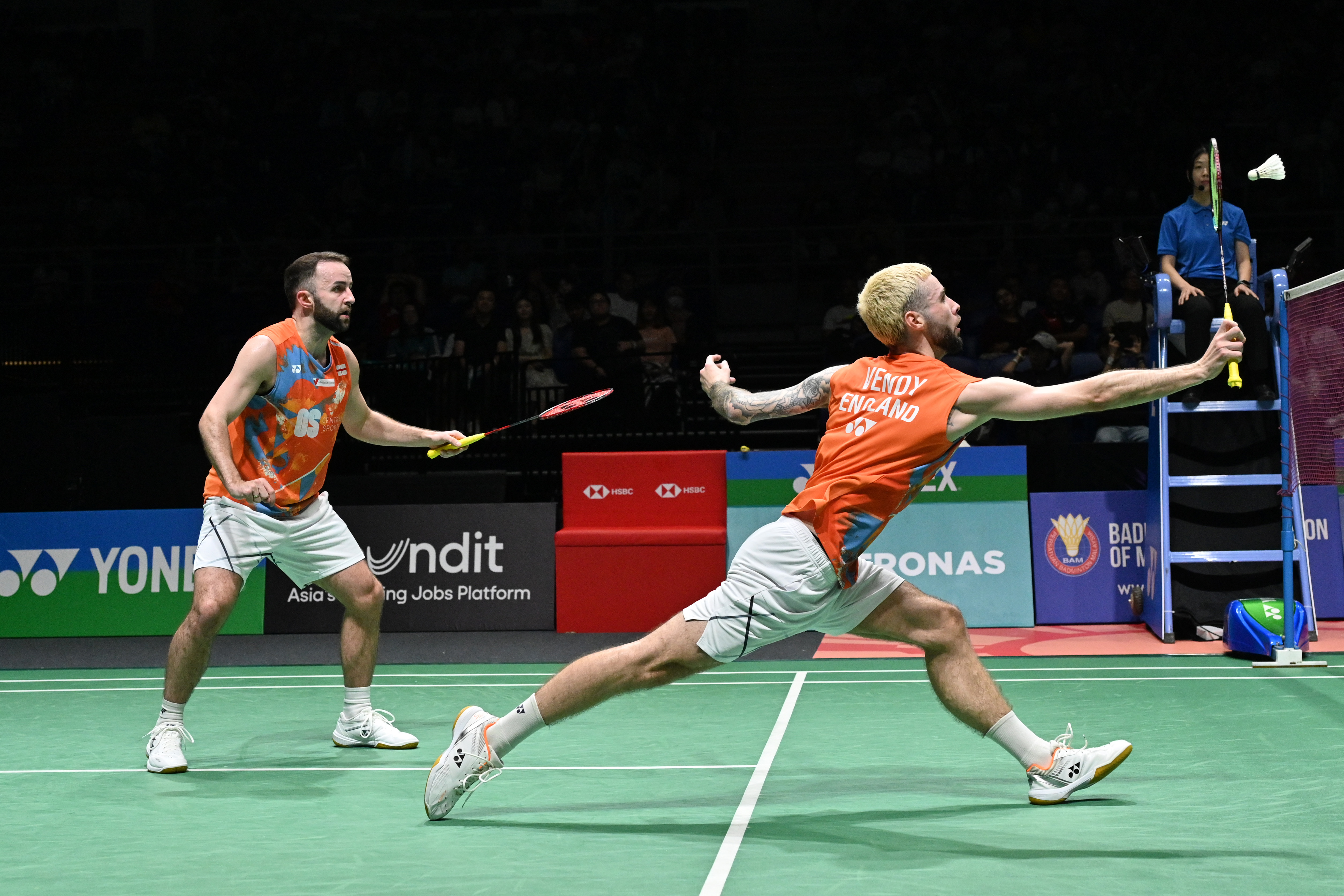 英格兰羽毛球队横扫马来西亚羽毛球队,陶菲克爆发神勇的简单介绍 英格兰羽毛球队横扫马来西亚羽毛球队,陶菲克爆发神勇的简单介绍