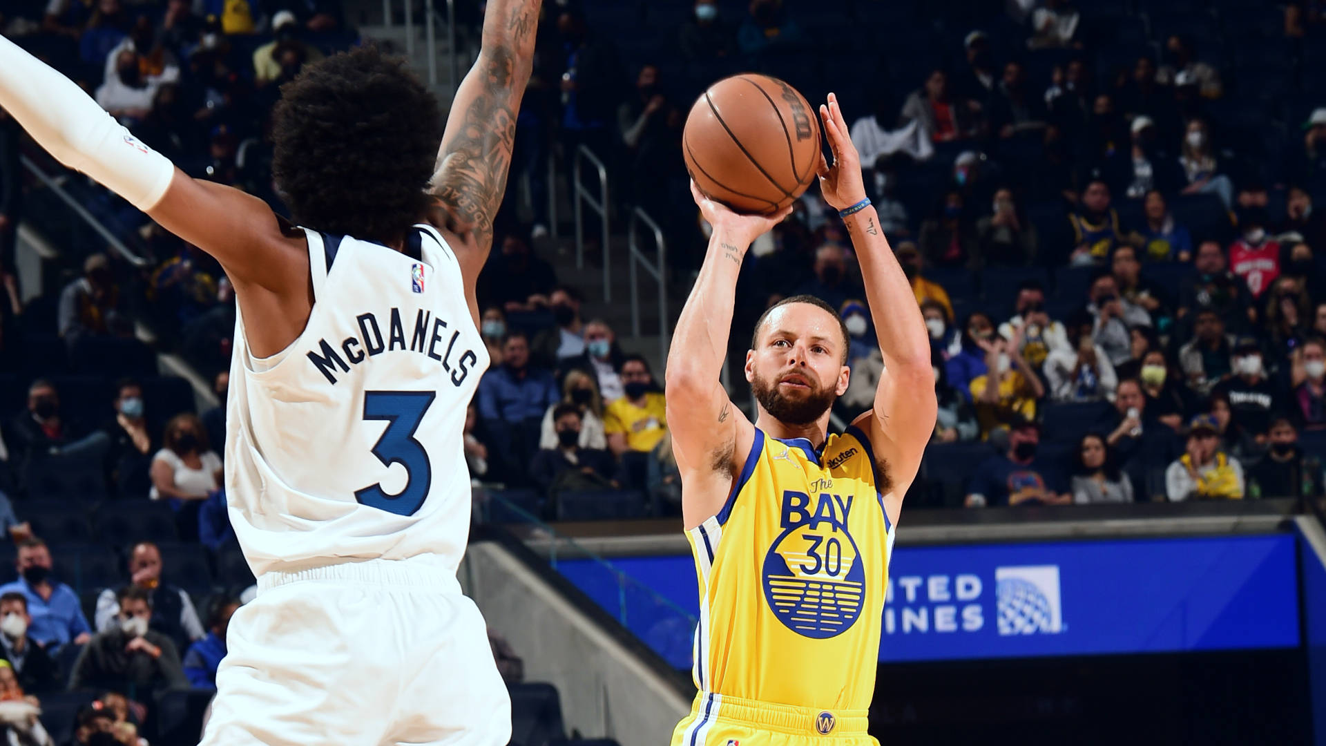 包含西班牙男篮强势掘金，艾顿三分雨点燃全场的词条