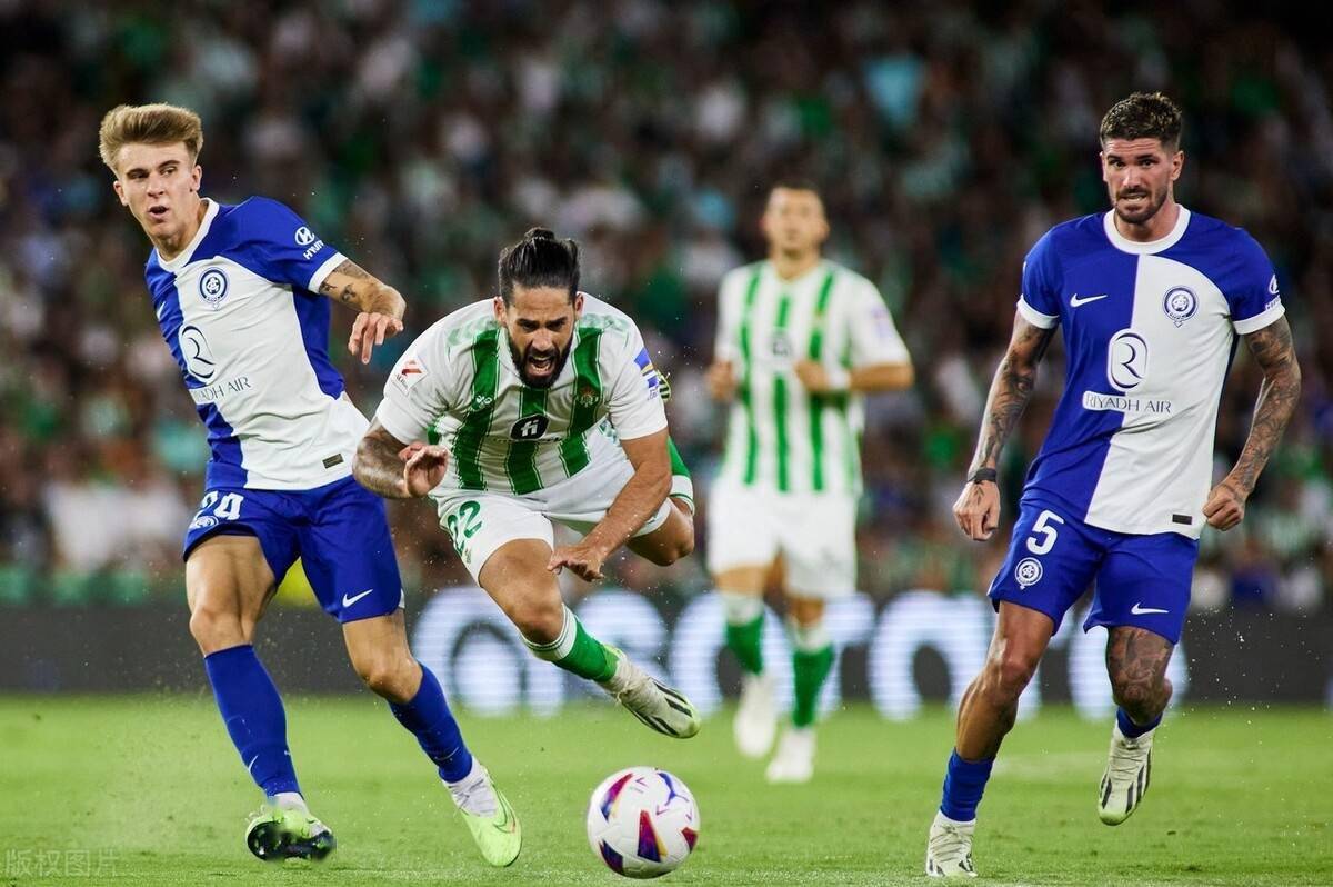 瓦伦西亚豪取胜利，积分攀升的简单介绍