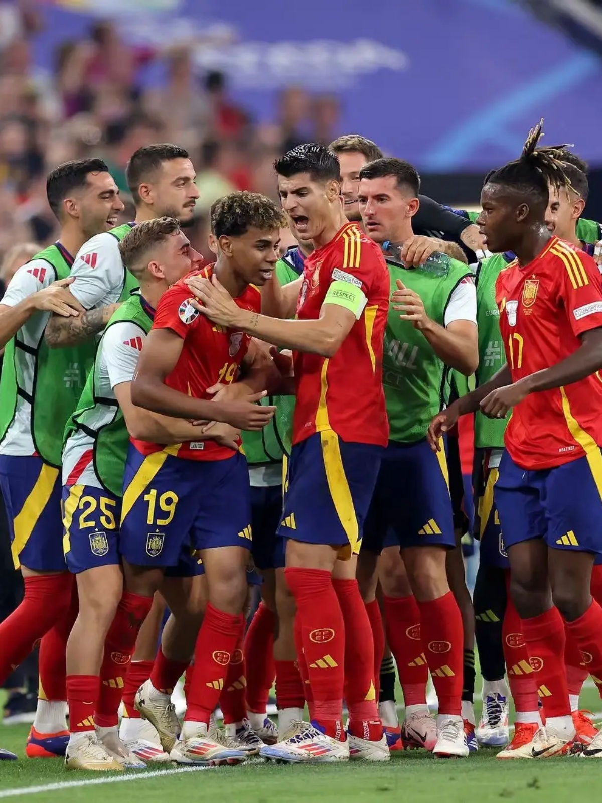 包含葡萄牙挑战意大利!欧洲强队争霸的词条 包含葡萄牙挑战意大利!欧洲强队争霸的词条