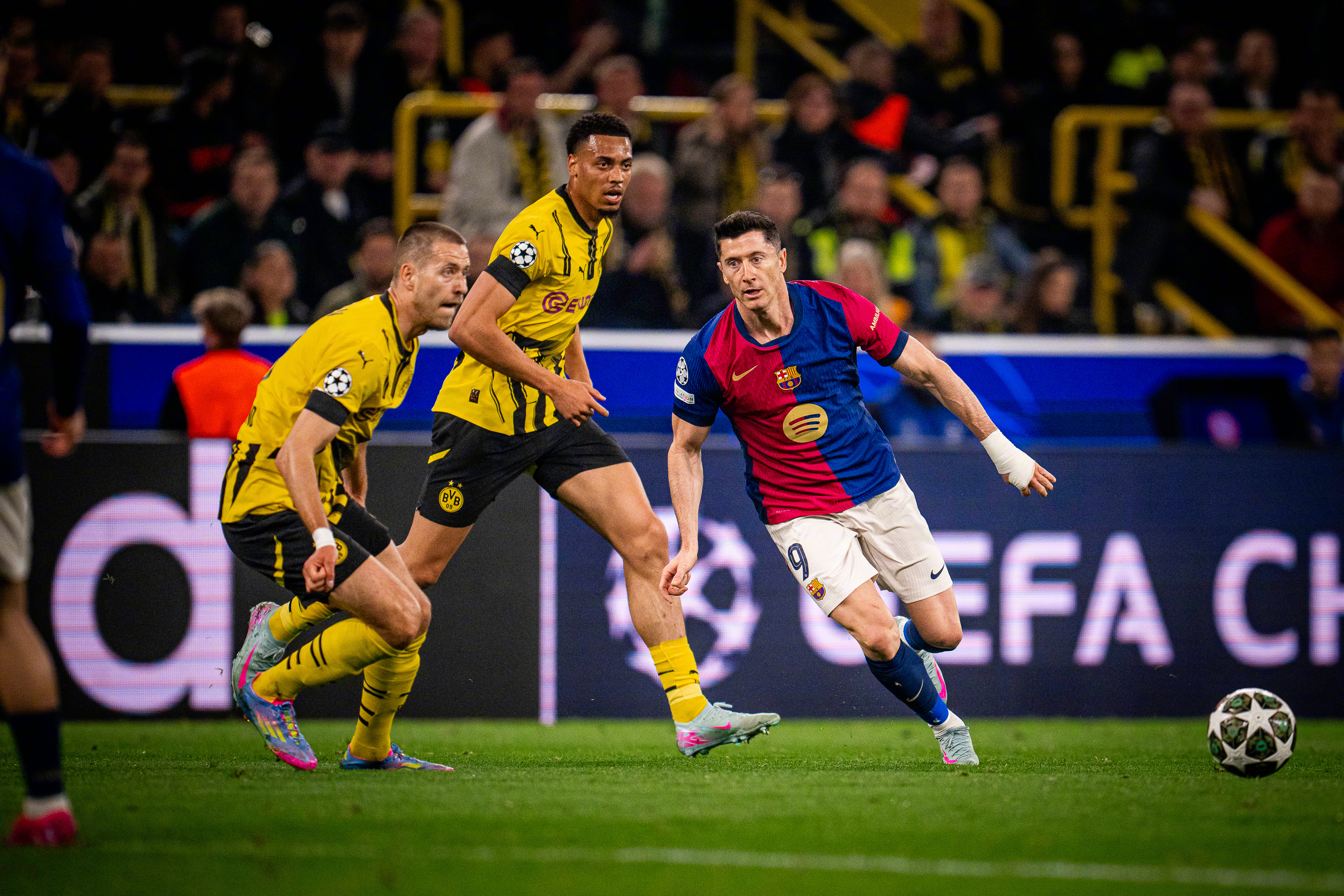 柏林联队客场击败对手，取得宝贵分