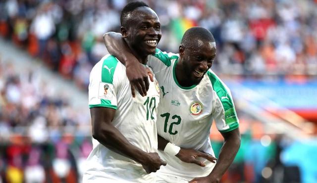 喀麦隆队遭遇厄瓜多尔队困难，险胜晋级美洲赛事半决赛的简单介绍