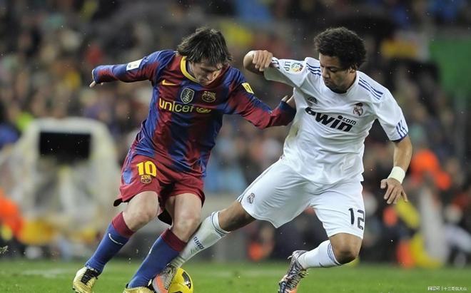 包含巴萨逆转比利时，迪马利亚三分雨点燃全场的词条