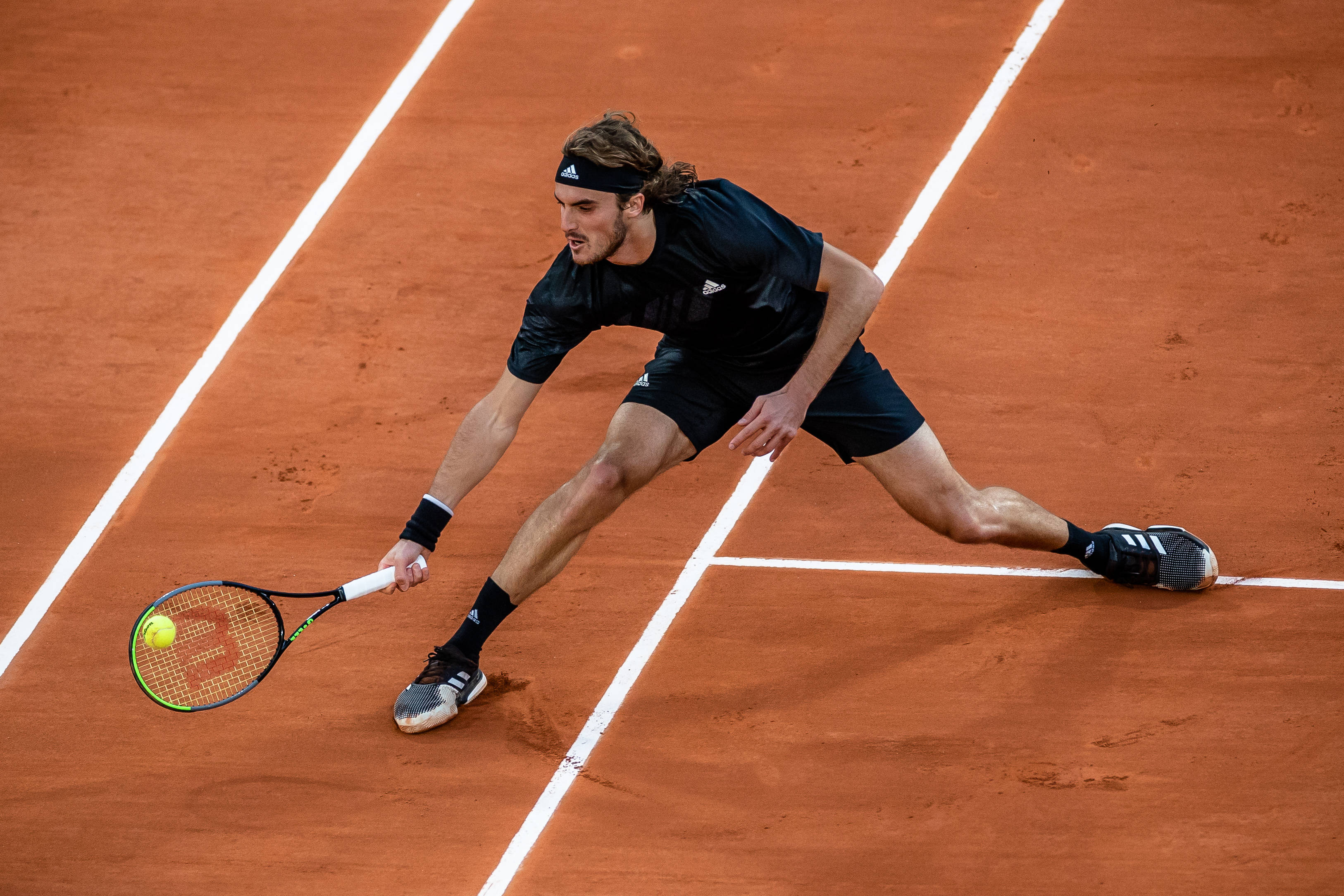 法国网球队绝地反击世界网球队，西西帕斯高光表现