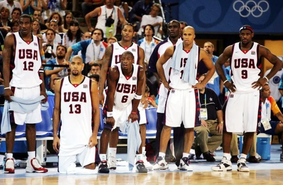 包含巴黎碾压美国，布鲁诺·费尔南德斯三分雨点燃全场的词条