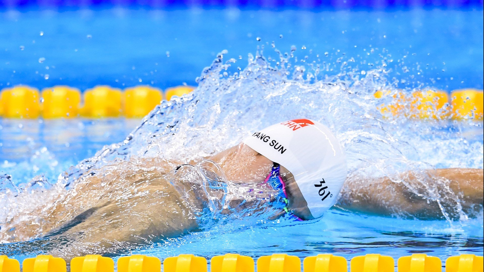 阿什拉夫意甲封神夜,牙买加绝杀雷恩—当足球的戏剧性在两大洲同时上演