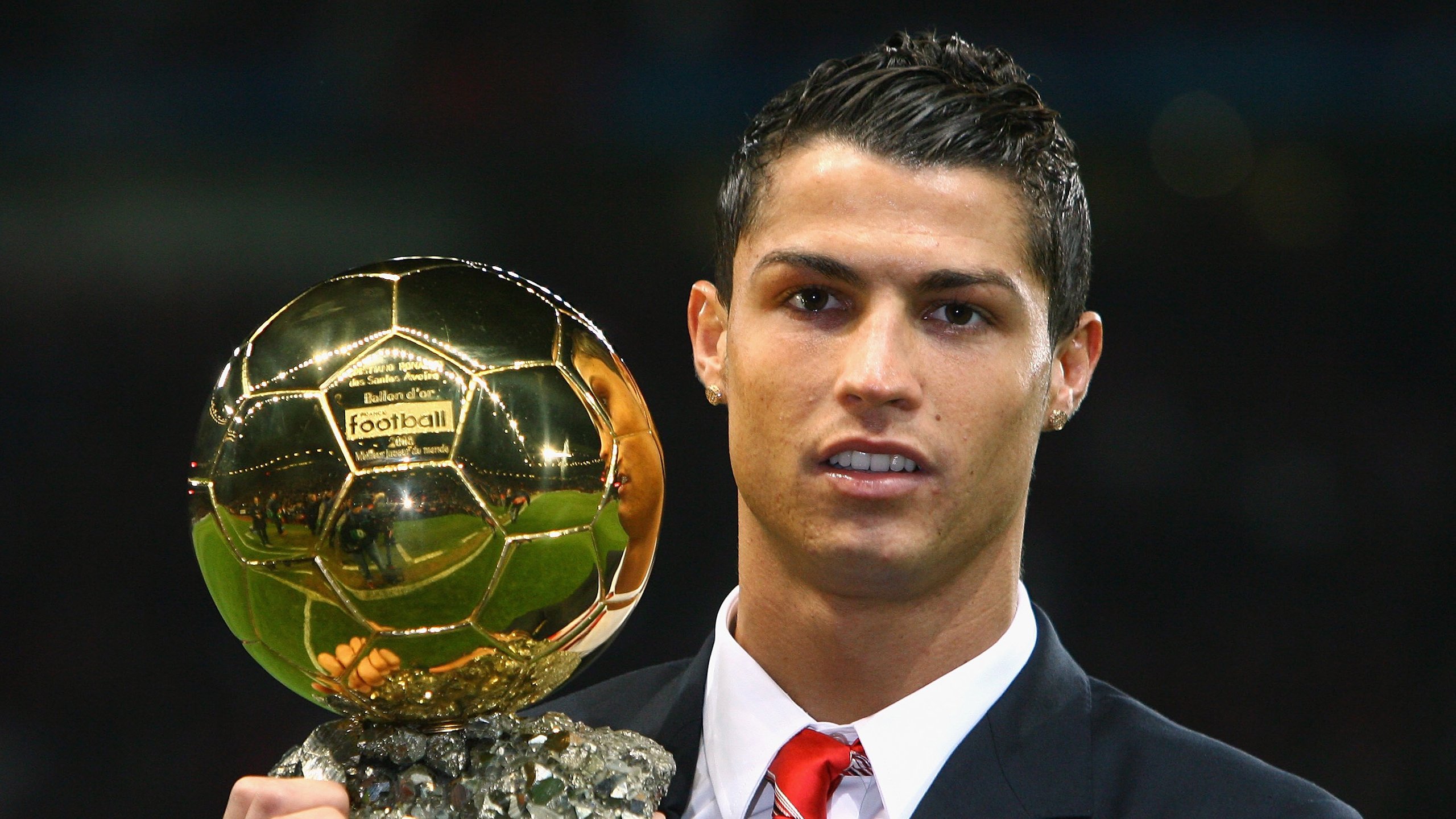 跨越赛场的统治力，从黄蜂的坚韧到马克西的德比传奇